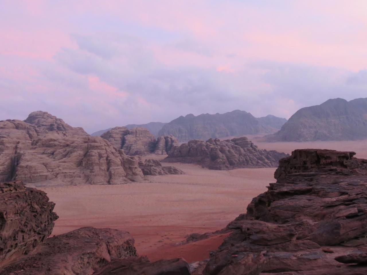 Desert Rock Camp 瓦迪拉姆 外观 照片